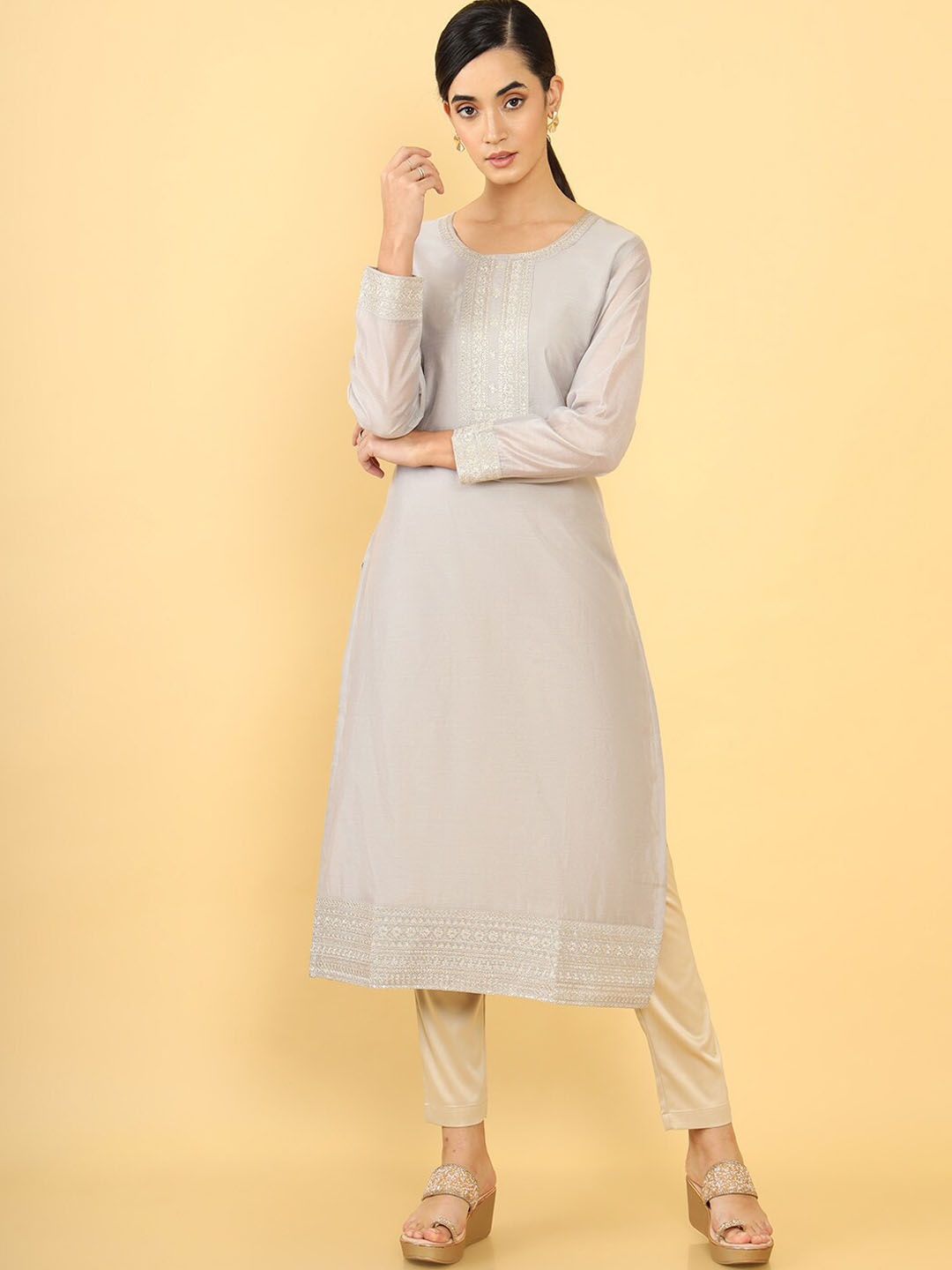 

Soch Women Grey Embroidered Thread Work Kurta