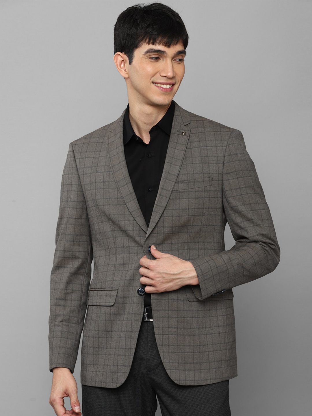 

Allen Solly Men Grey Solid Slim-Fit Single-Breasted Blazer