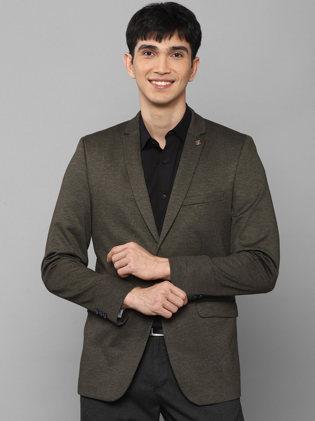 

Allen Solly Men Olive Solid Slim-Fit Single-Breasted Blazer