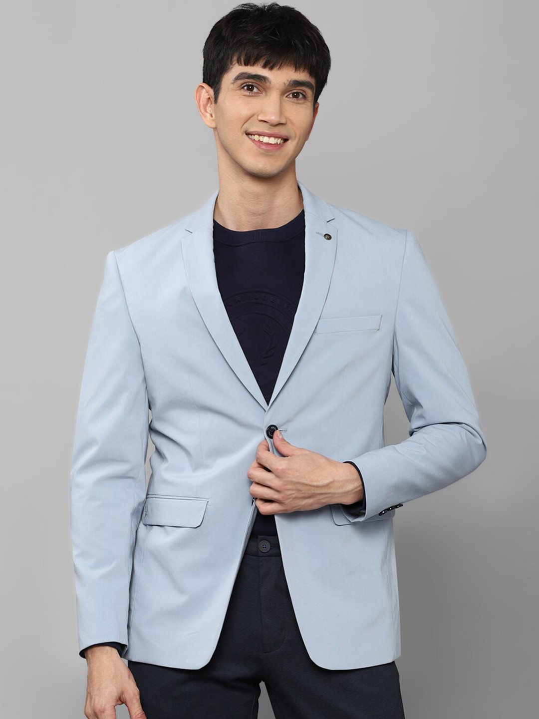 

Allen Solly Men Blue Solid Slim-Fit Single-Breasted Blazer