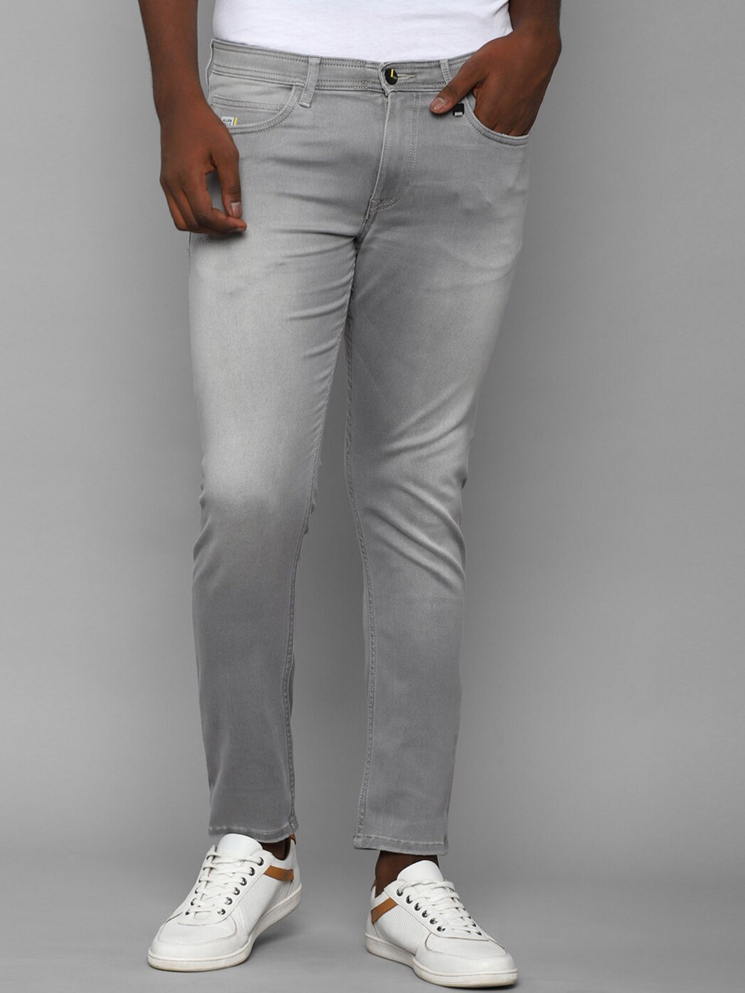 

Allen Solly Sport Men Grey Slim Fit Heavy Fade Jeans