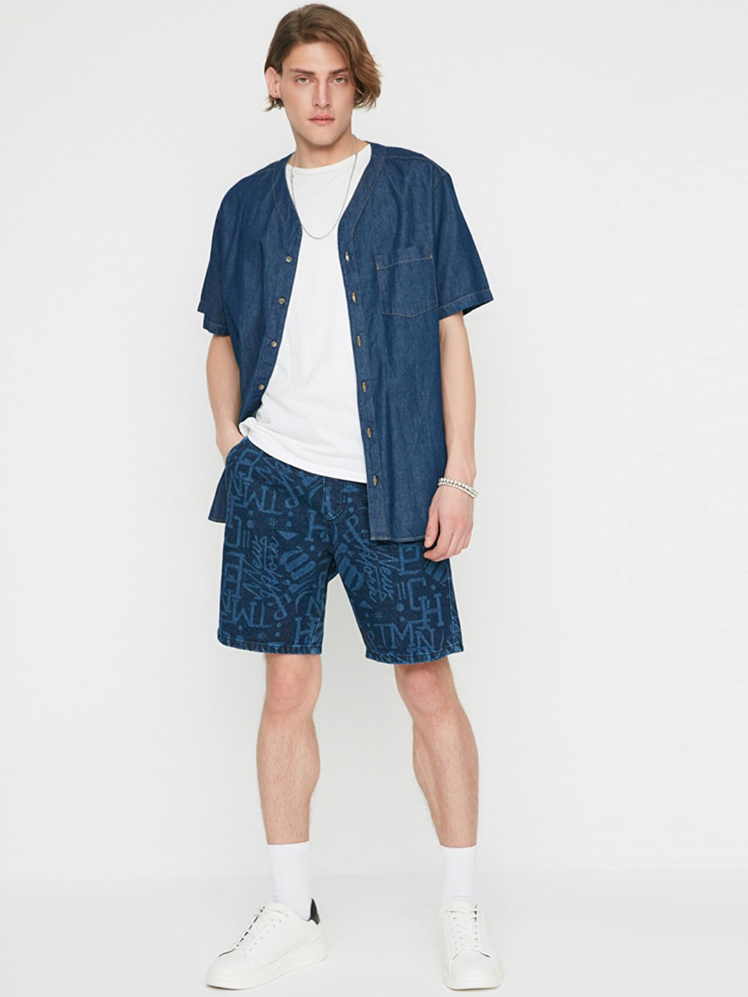 

Trendyol Men Navy Blue Typography Printed Shorts