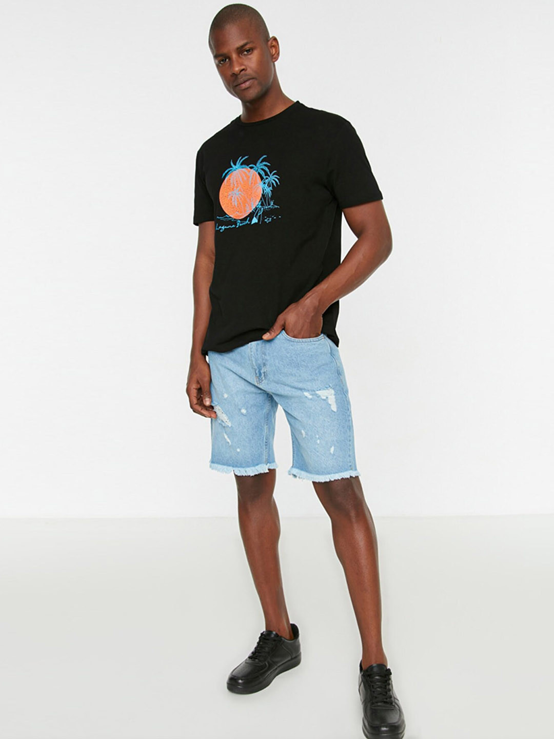 

Trendyol Men Blue Denim Shorts