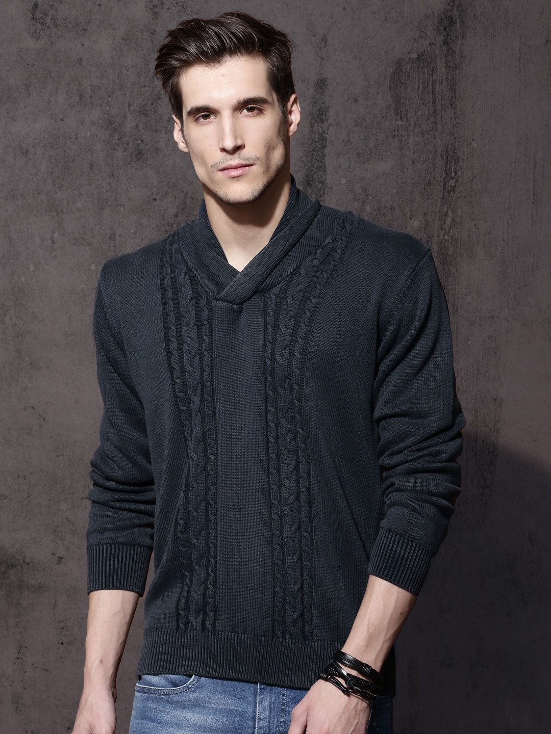 

Roadster Men Navy Blue Self Design Pullover