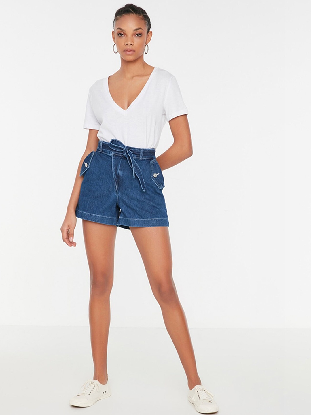 

Trendyol Women Navy Blue Cotton Denim Shorts