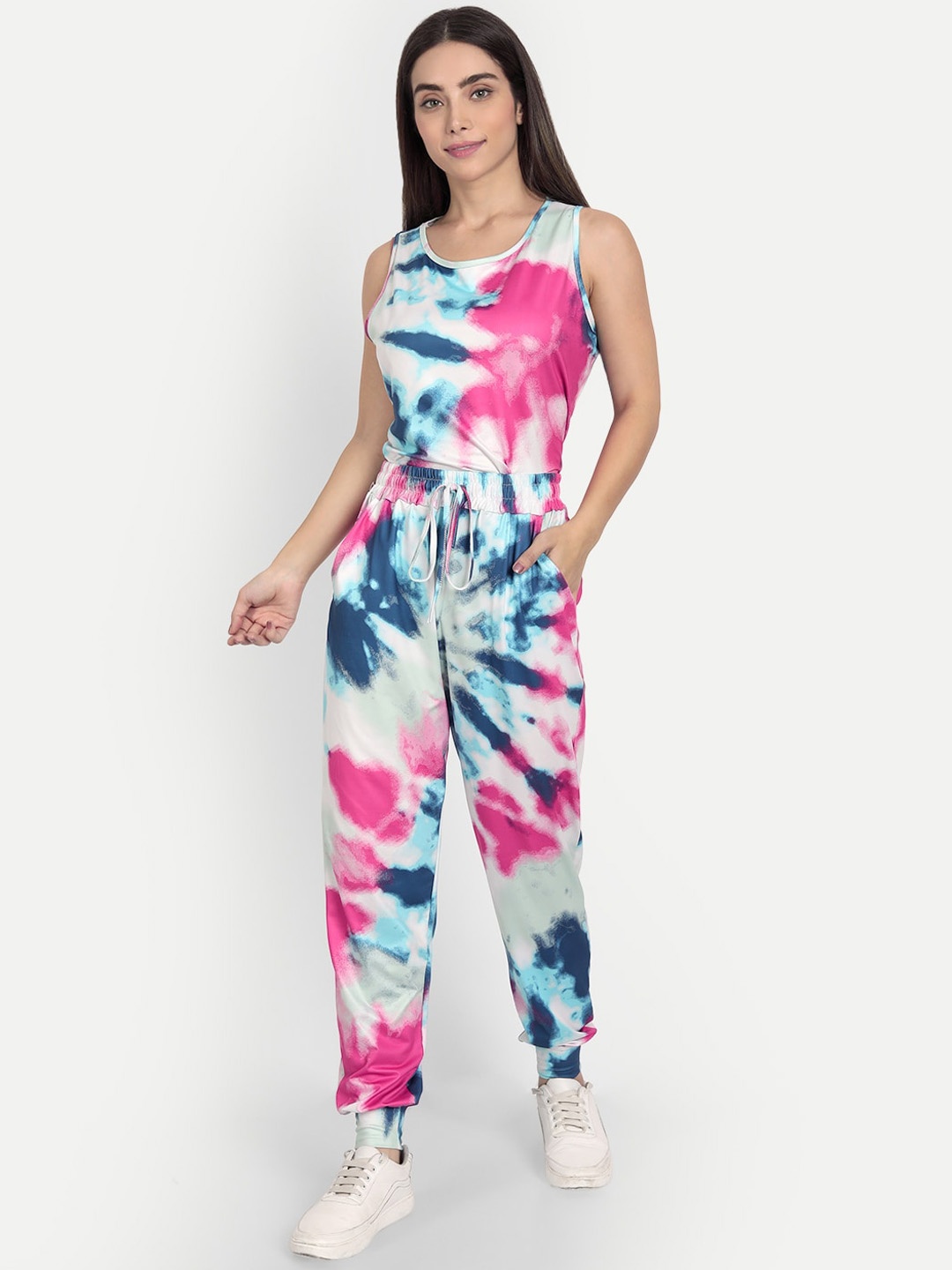 

iki chic Women White & Blue Printed Tie- Dye T-shirt with Joggers
