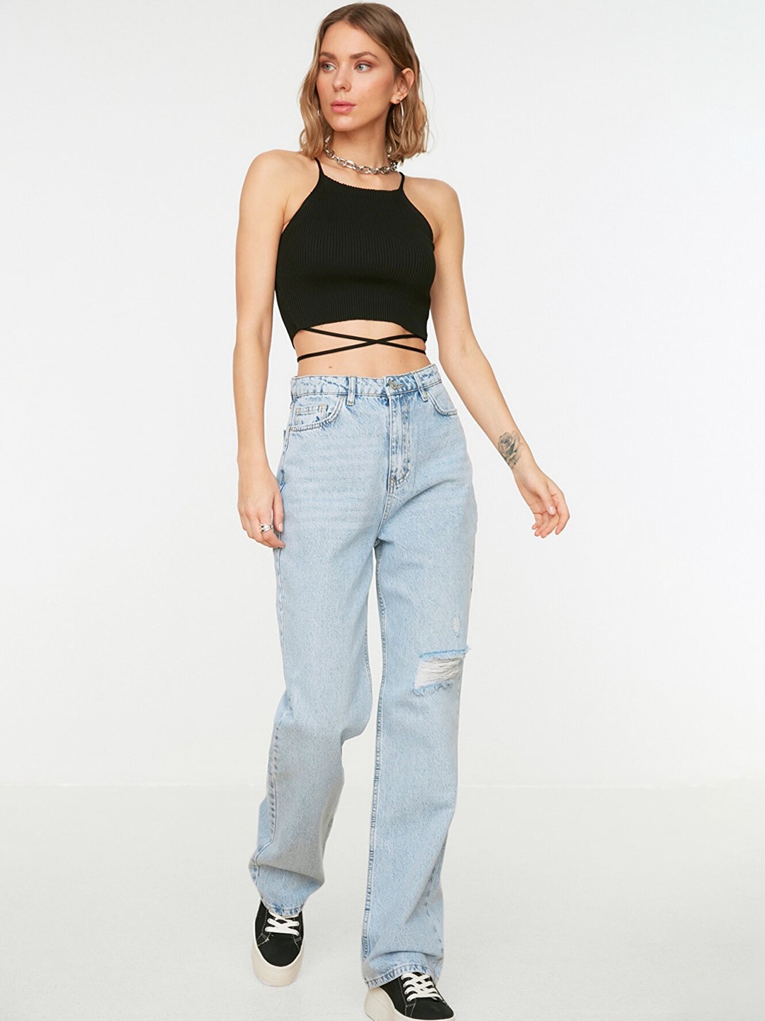 

Trendyol Women Blue Mildly Distressed Wide Leg Jeans