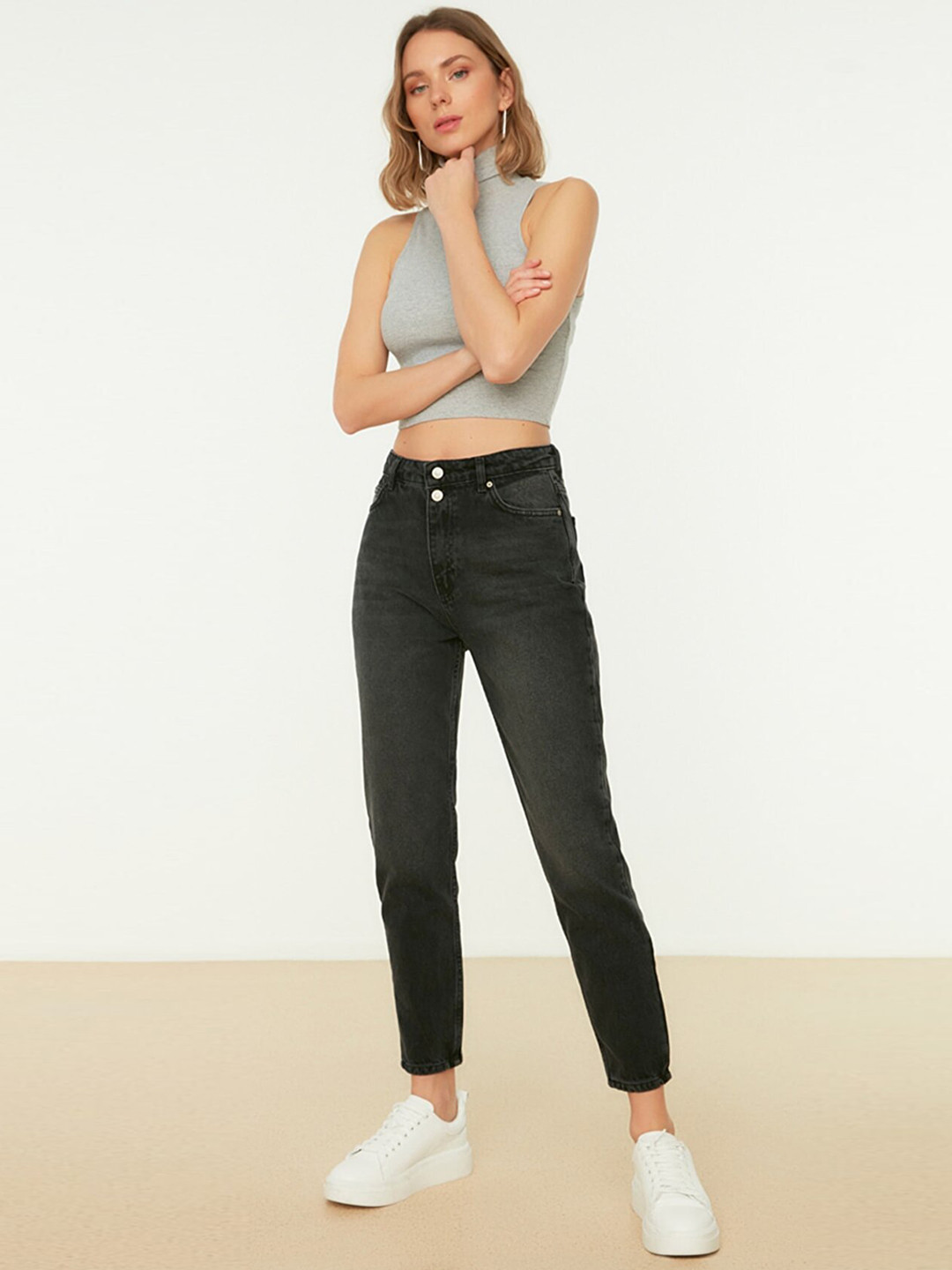 

Trendyol Women Mid Rise Regular Fit Black Jeans