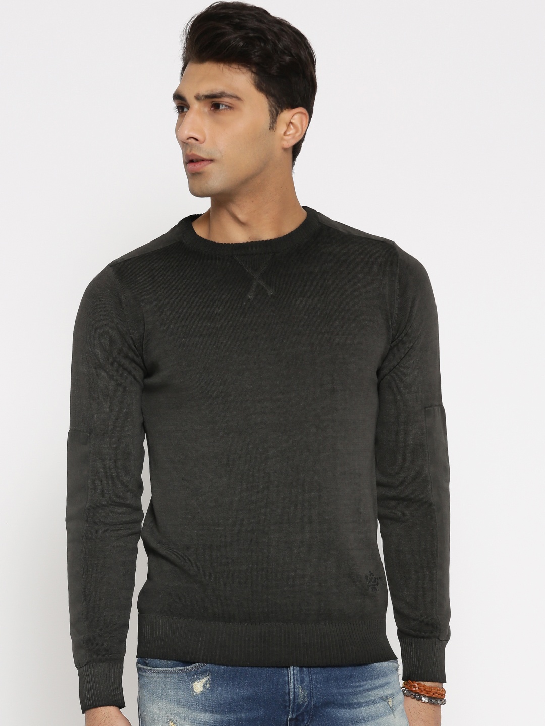 

Roadster Men Grey Solid Sweater