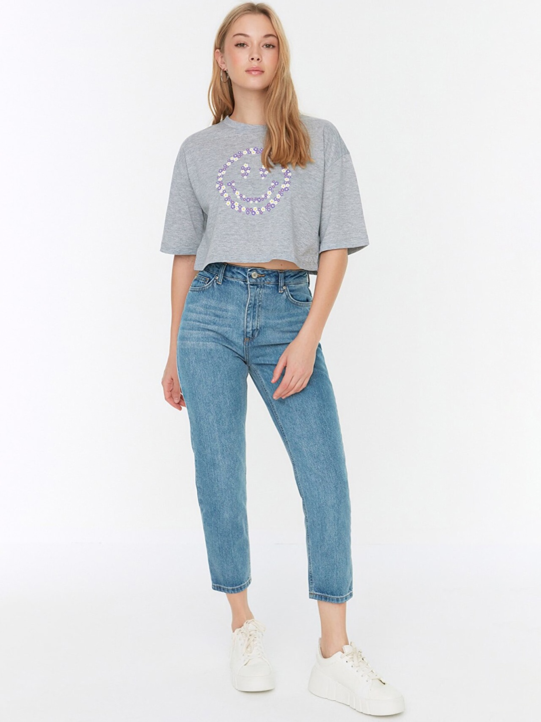 

Trendyol Women Blue Low Distress Light Fade Denim Jeans