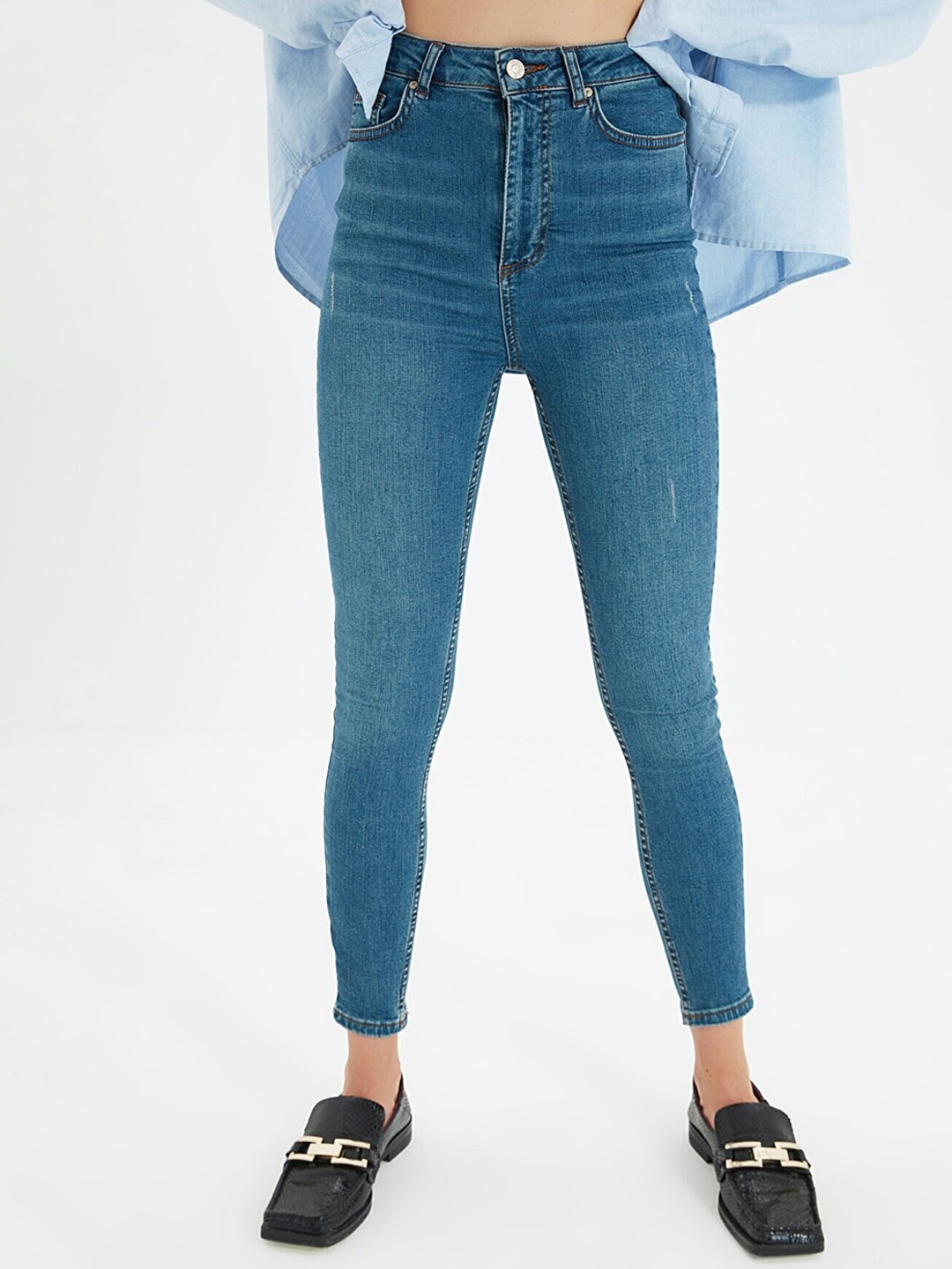 

Trendyol Women Blue High-Rise Low Distress Light Fade Jeans
