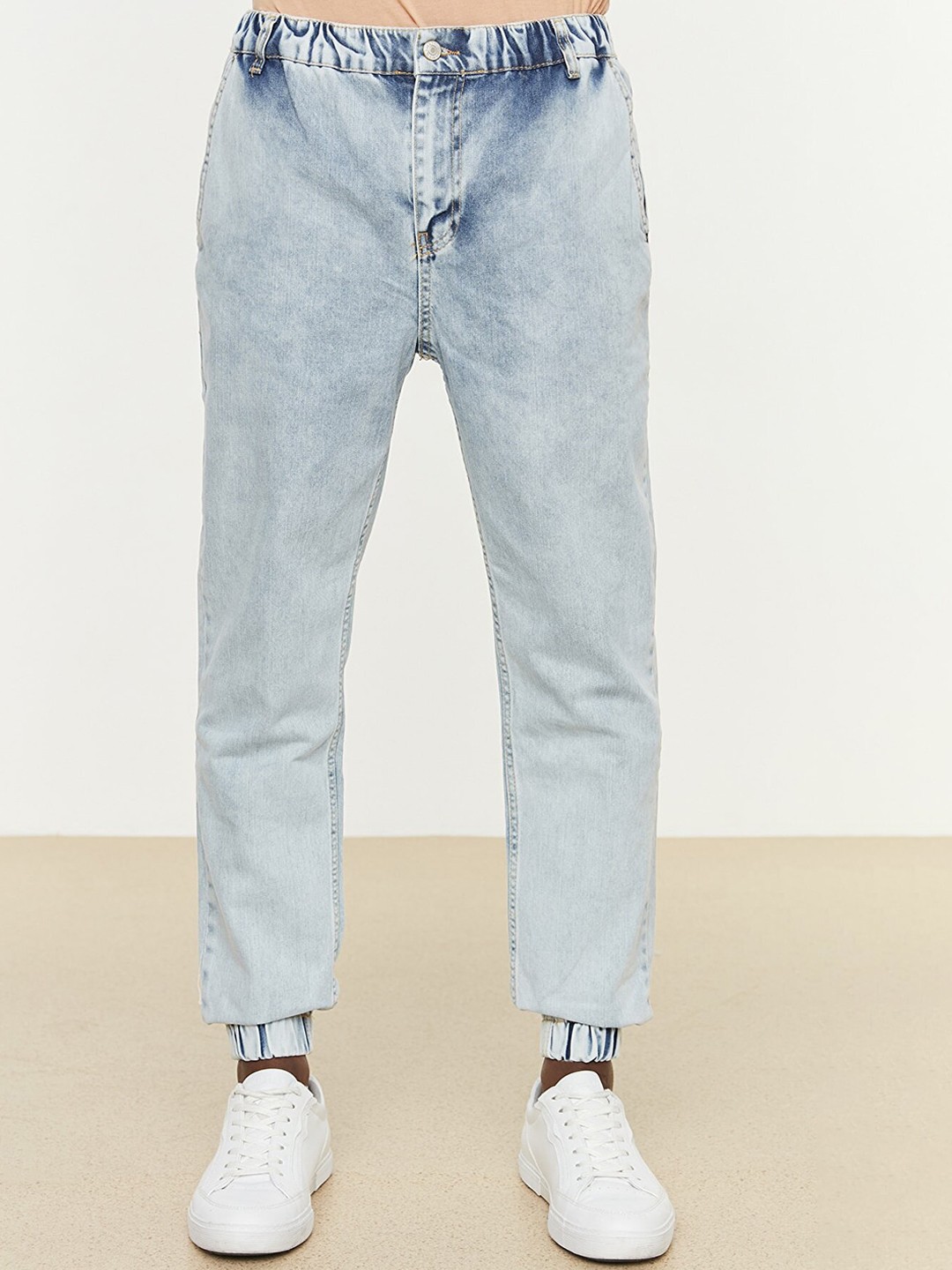 

Trendyol Men Navy Blue Heavy Fade Jeans