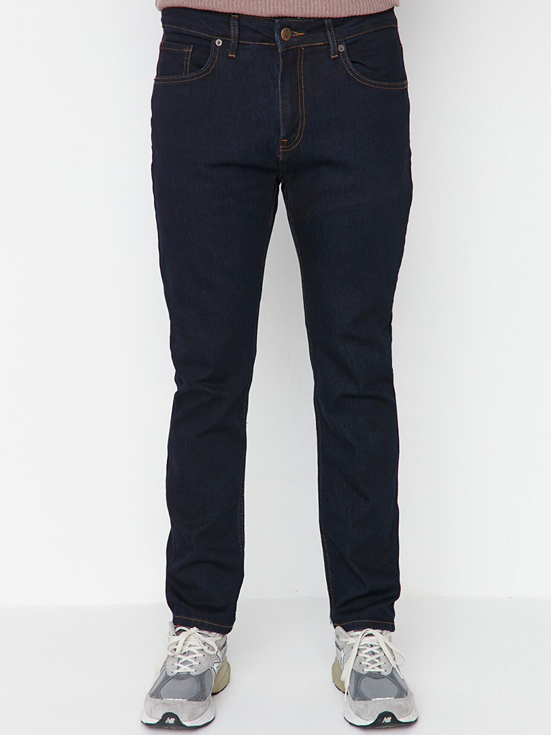 

Trendyol Men Navy Blue Mid Rie Regular Jeans
