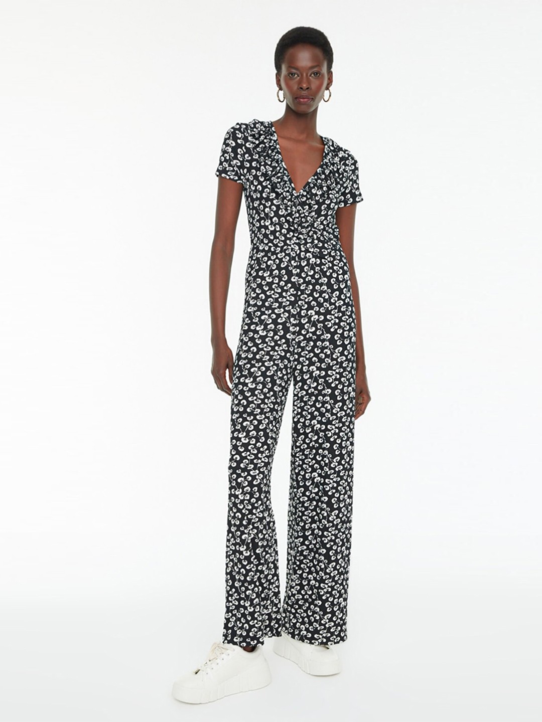 

Trendyol Black & Off White Printed Basic Jumpsuit