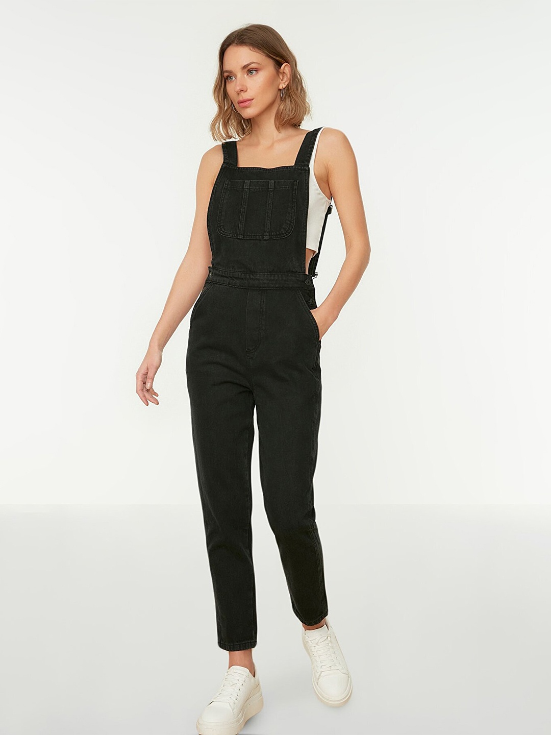 

Trendyol Black & White Basic Jumpsuit