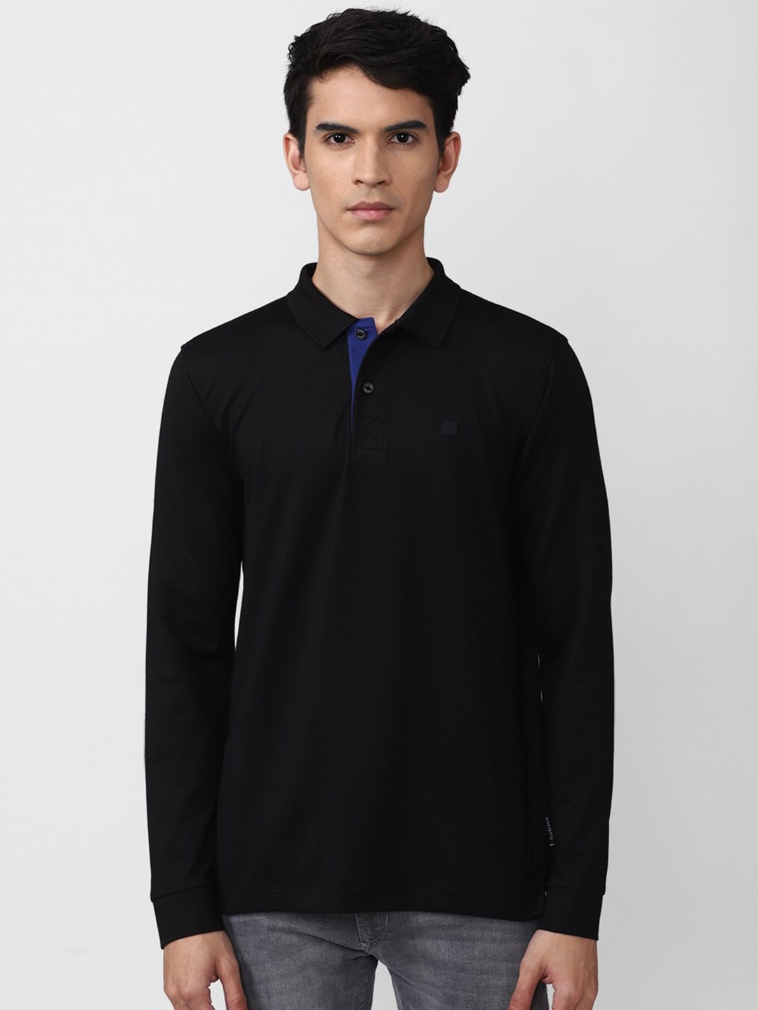 

Van Heusen Sport Men Black Polo Collar T-shirt