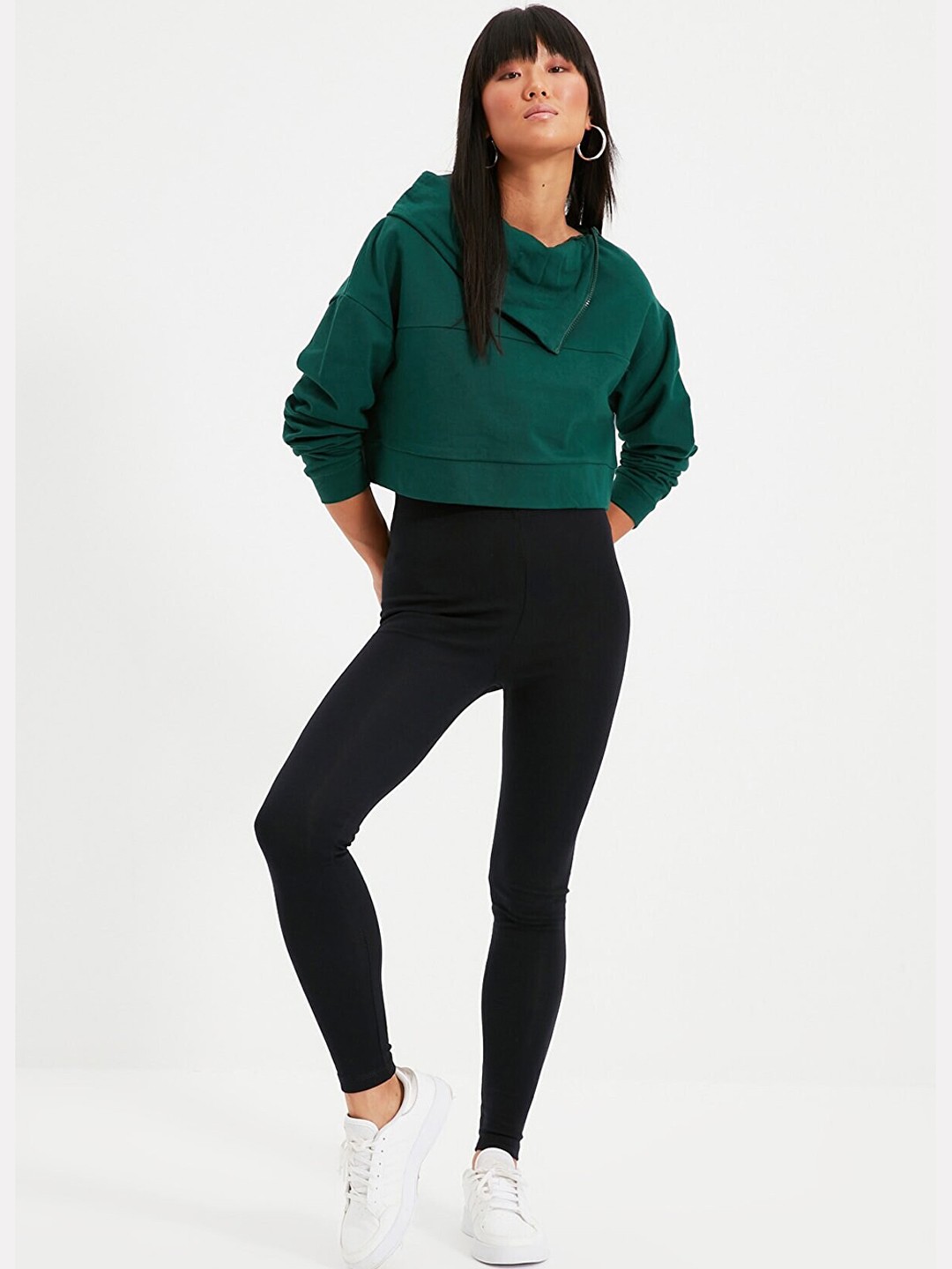 

Trendyol Women Nay Blue Solid Ankle Length Leggings, Navy blue