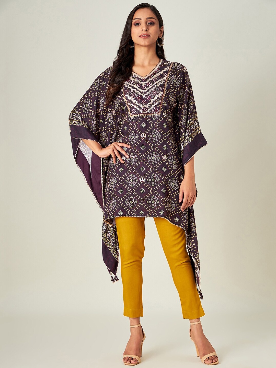 

The Kaftan Company Women Brown Ethnic Motifs Printed Flared Sleeves Kaftan Kurta