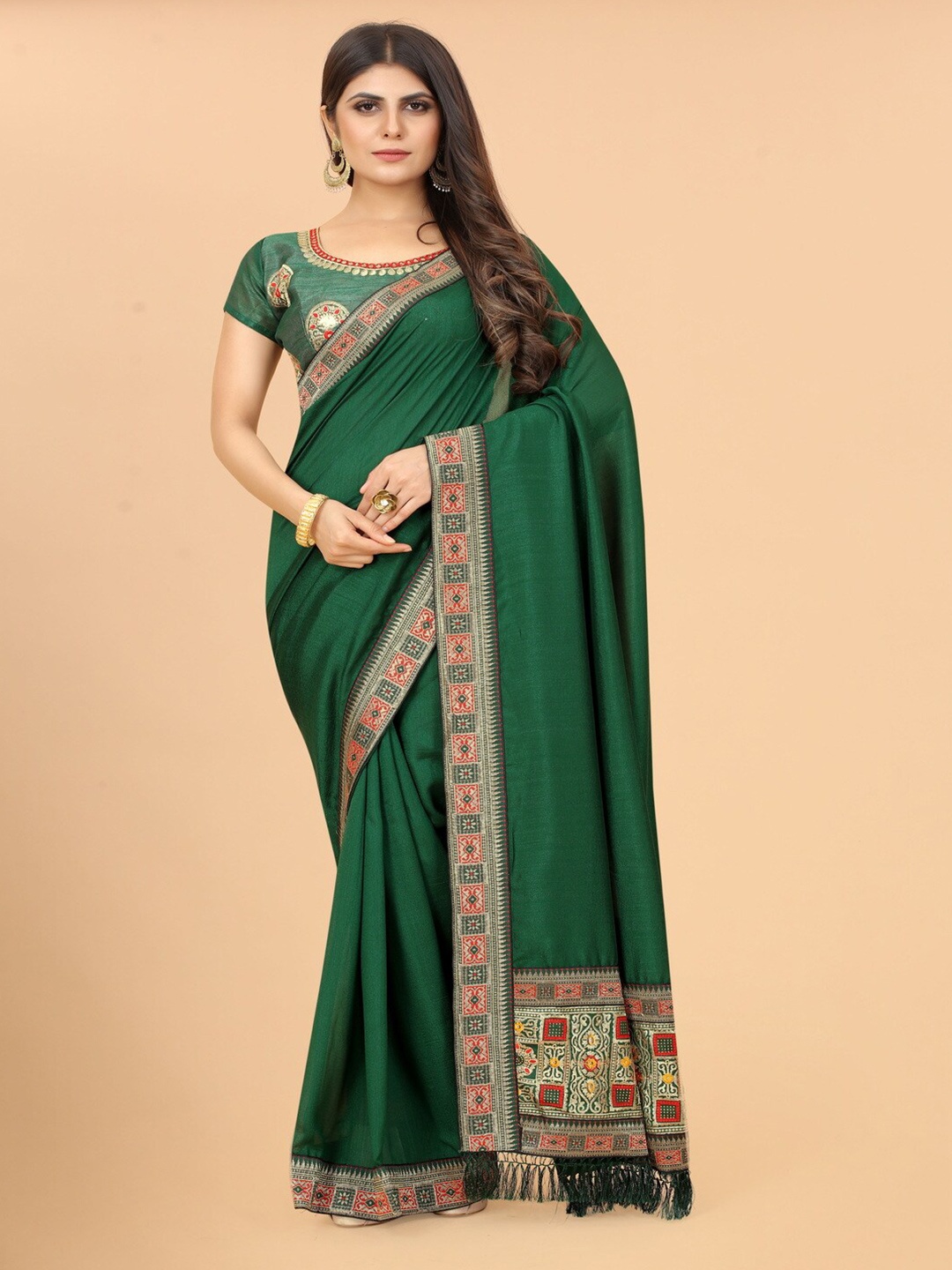 

MOKSHA DESIGNS Green & Gold-Toned Embroidered Art Silk Tussar Saree