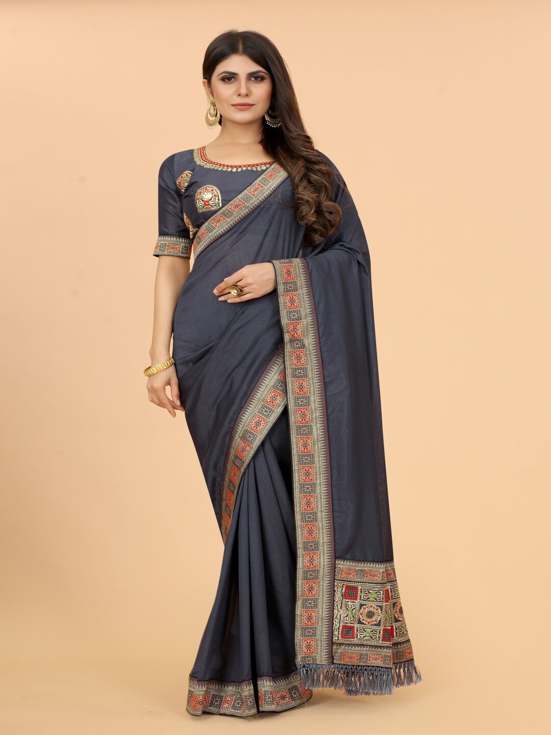 

MOKSHA DESIGNS Grey Art Silk Tussar Saree