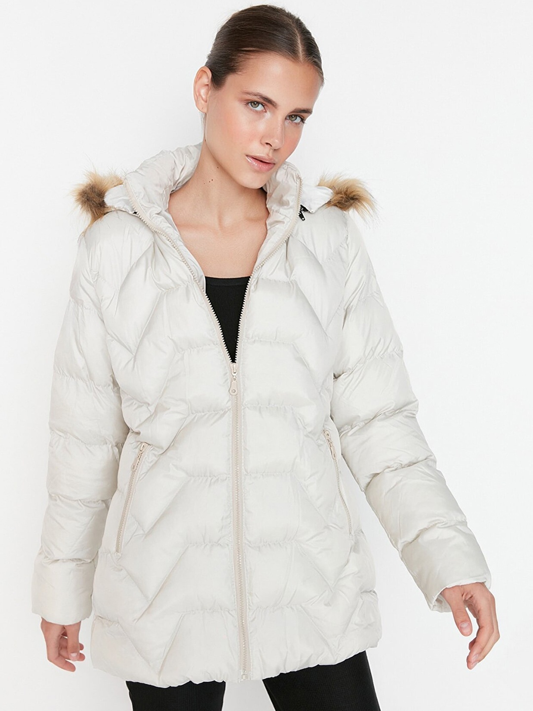 

Trendyol Women Grey Puffer Jacket
