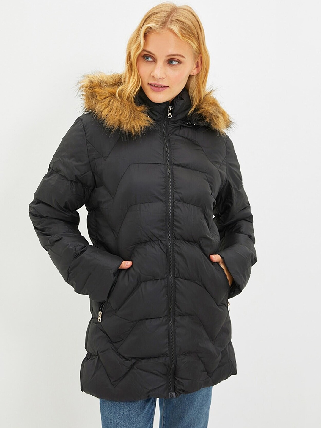 

Trendyol Women Black Padded Longline Duffle Jacket