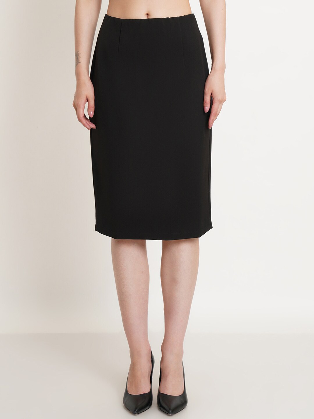 

Purple State Women Black Solid Pencil Knee Length Skirts
