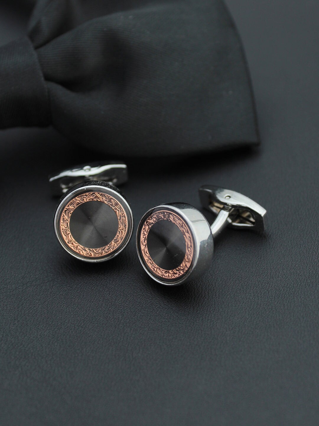 

Kavove Black & Gold-Toned Cufflink