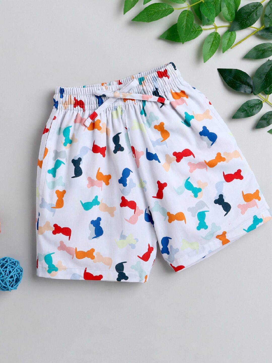 

KOOCHI POOCHI Boys White Conversational Printed Shorts