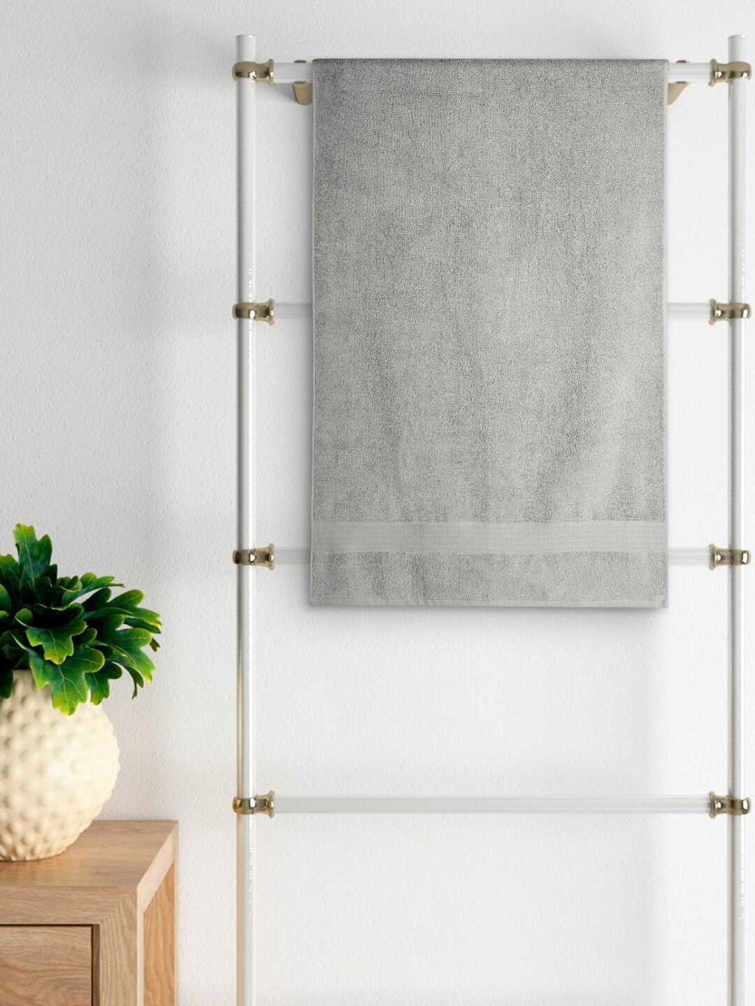 

Living scapes by Pantaloons Grey Solid Bath Towel