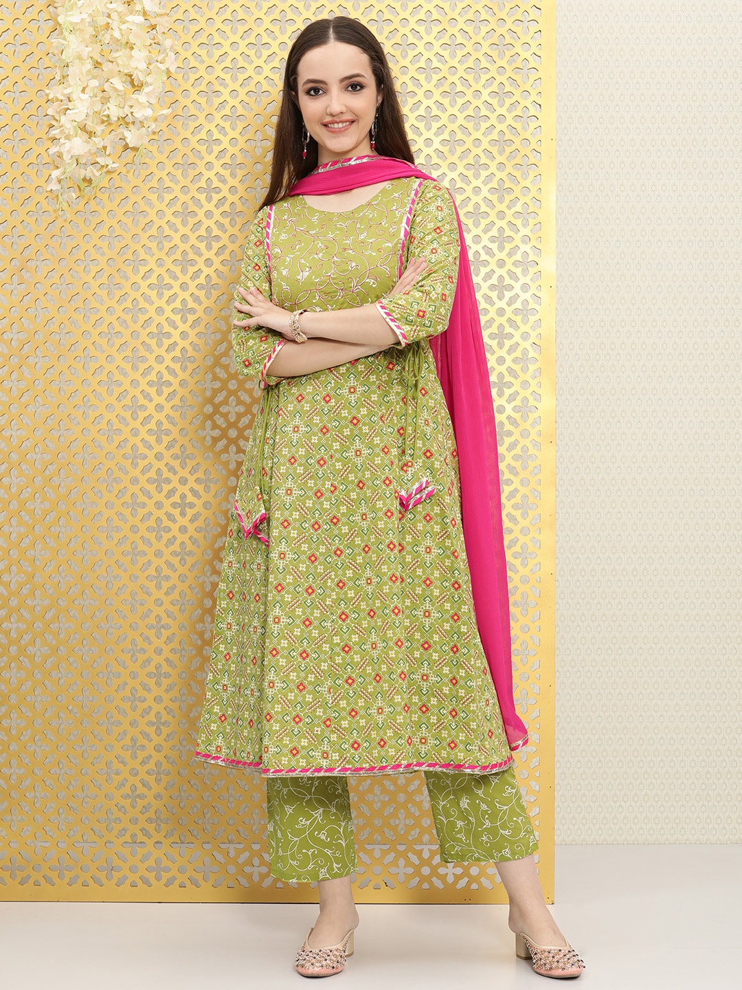 

Ode by House of Pataudi Women Green Ethnic Motifs Printed Panelled Pure Cotton Kurta with Trousers & With