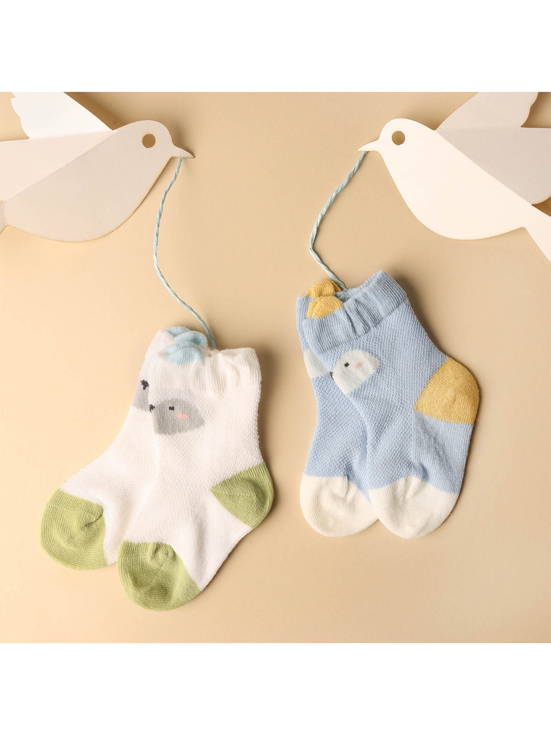

KICKS & CRAWL Infant Boys Pack of 2 Printed Ankle Length Socks, Blue
