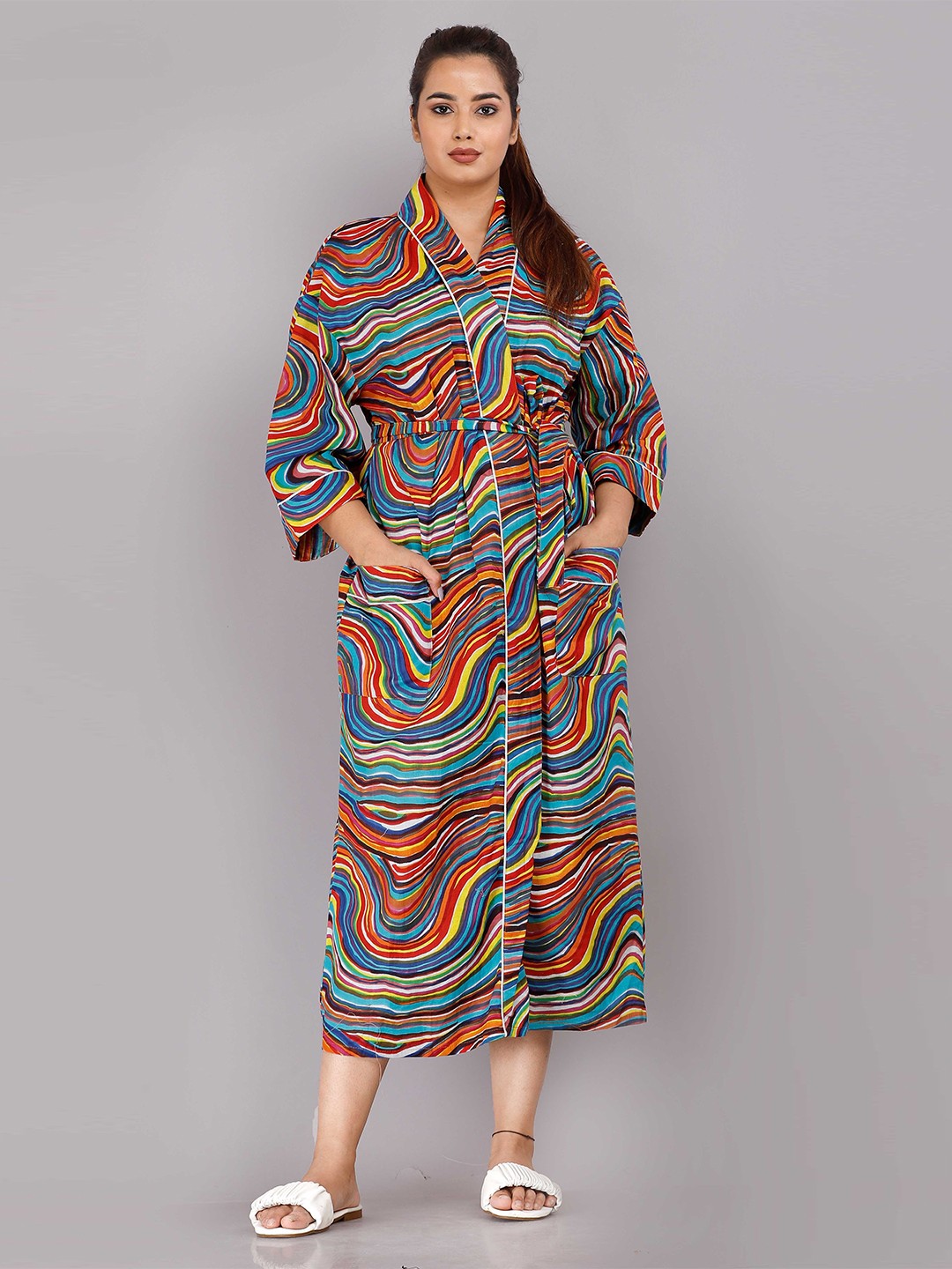 

SHOOLIN Red Printed Kimono Nightdress