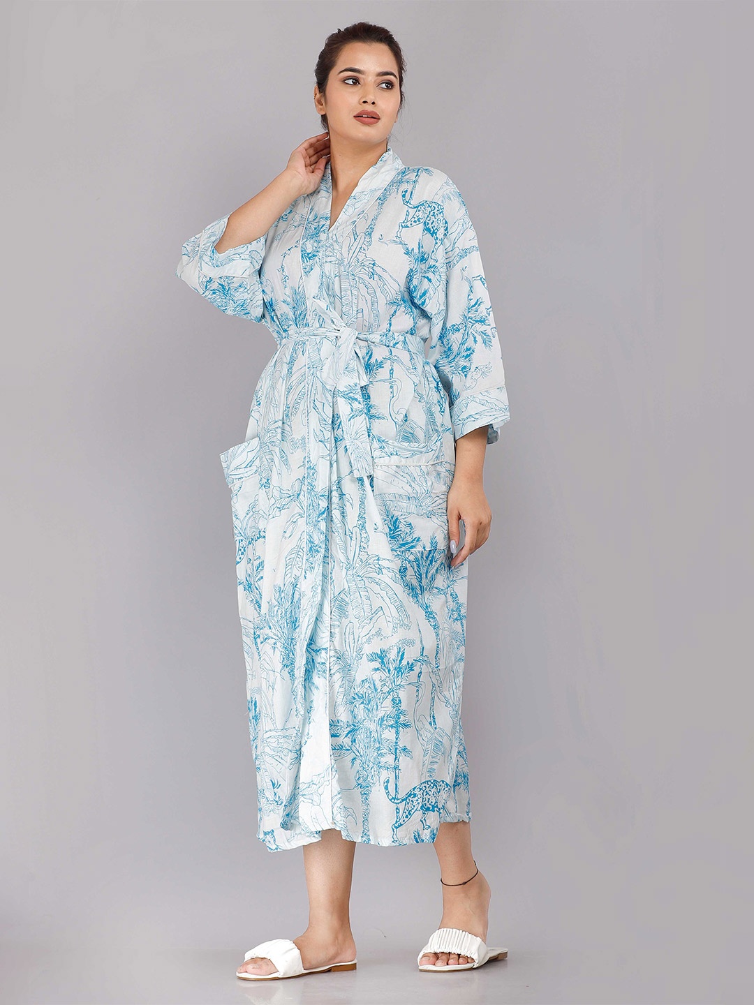 

SHOOLIN Blue Printed Nightdress