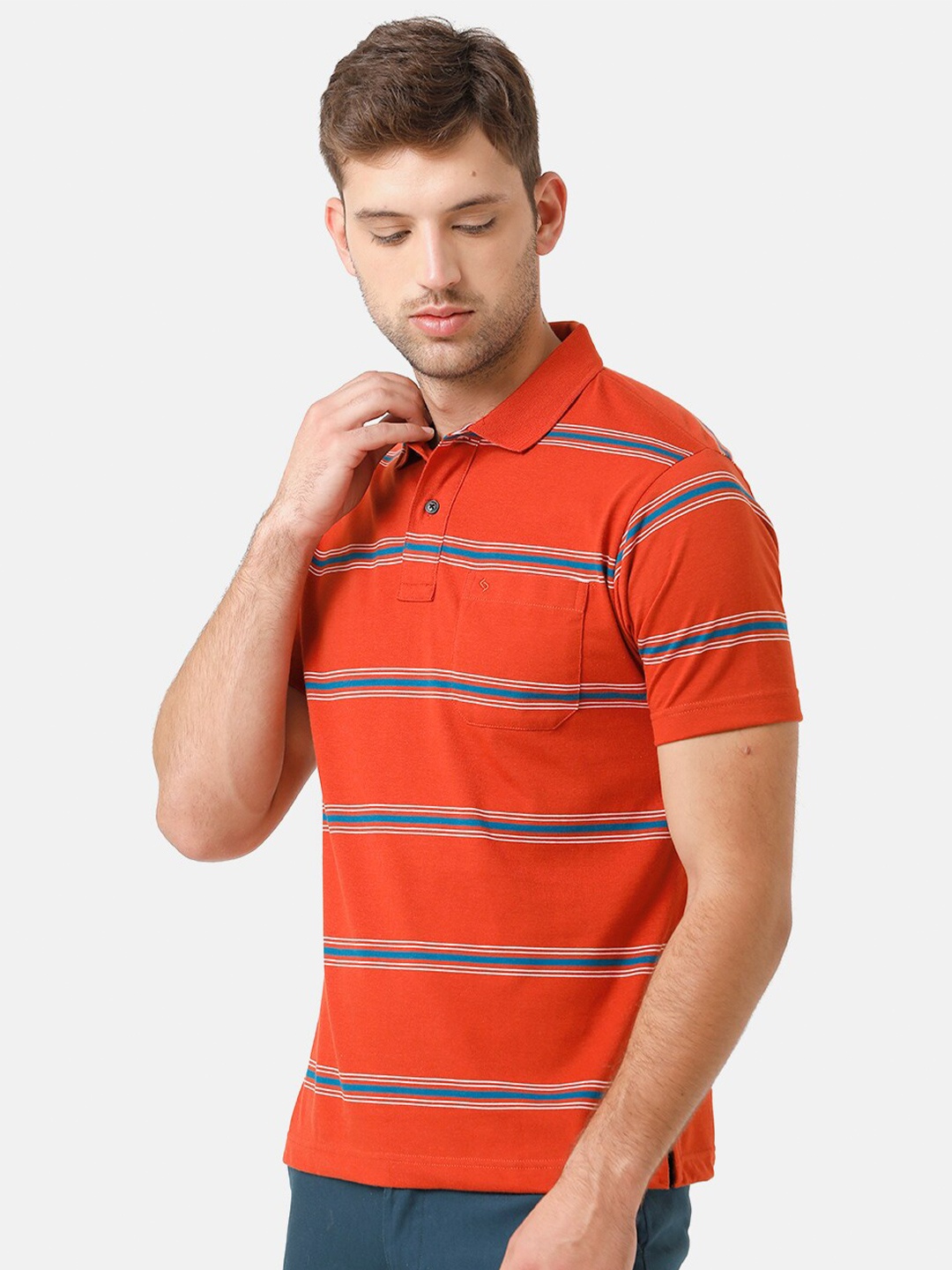

Classic Polo Men Red Striped Polo Collar T-shirt
