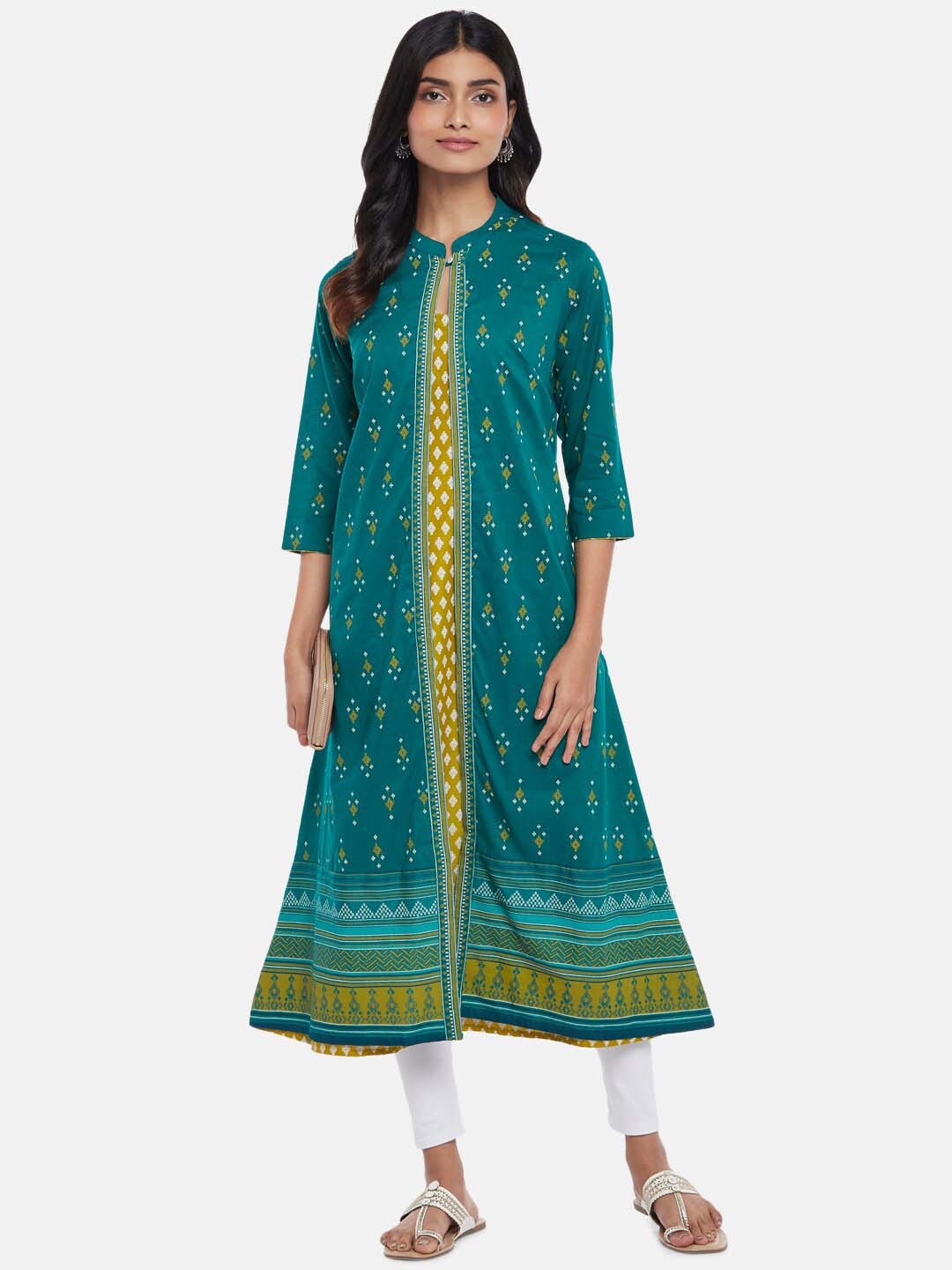 

RANGMANCH BY PANTALOONS Women Teal Ethnic Motifs Printed Keyhole Neck Thread Work Kurta