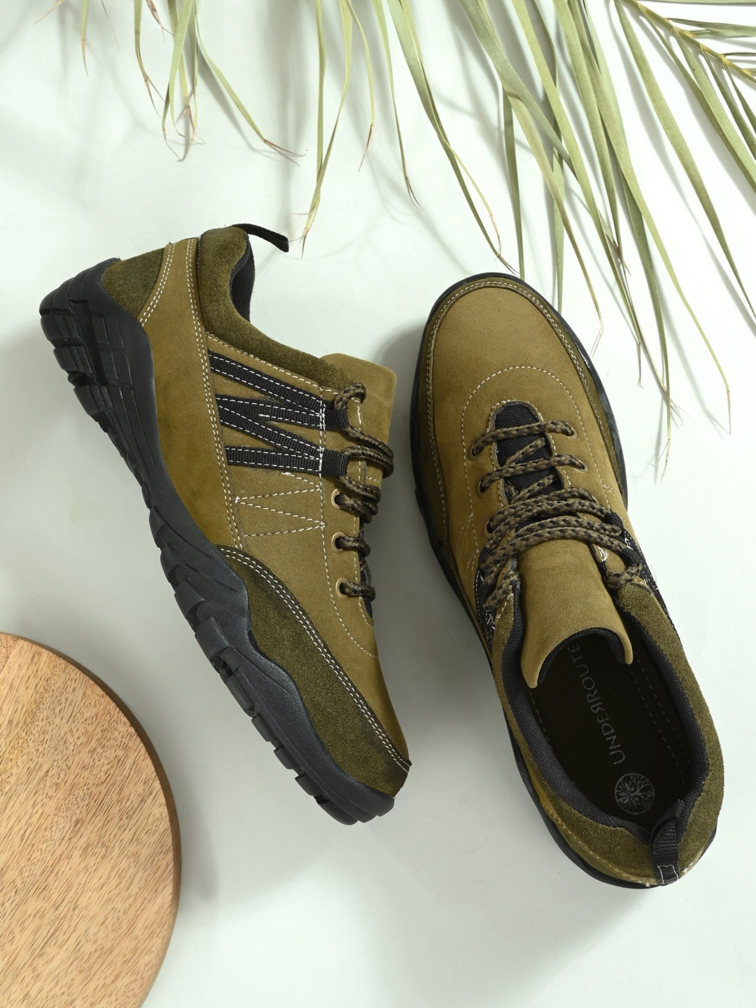 

UNDERROUTE Men Leather Trekking Shoes, Olive