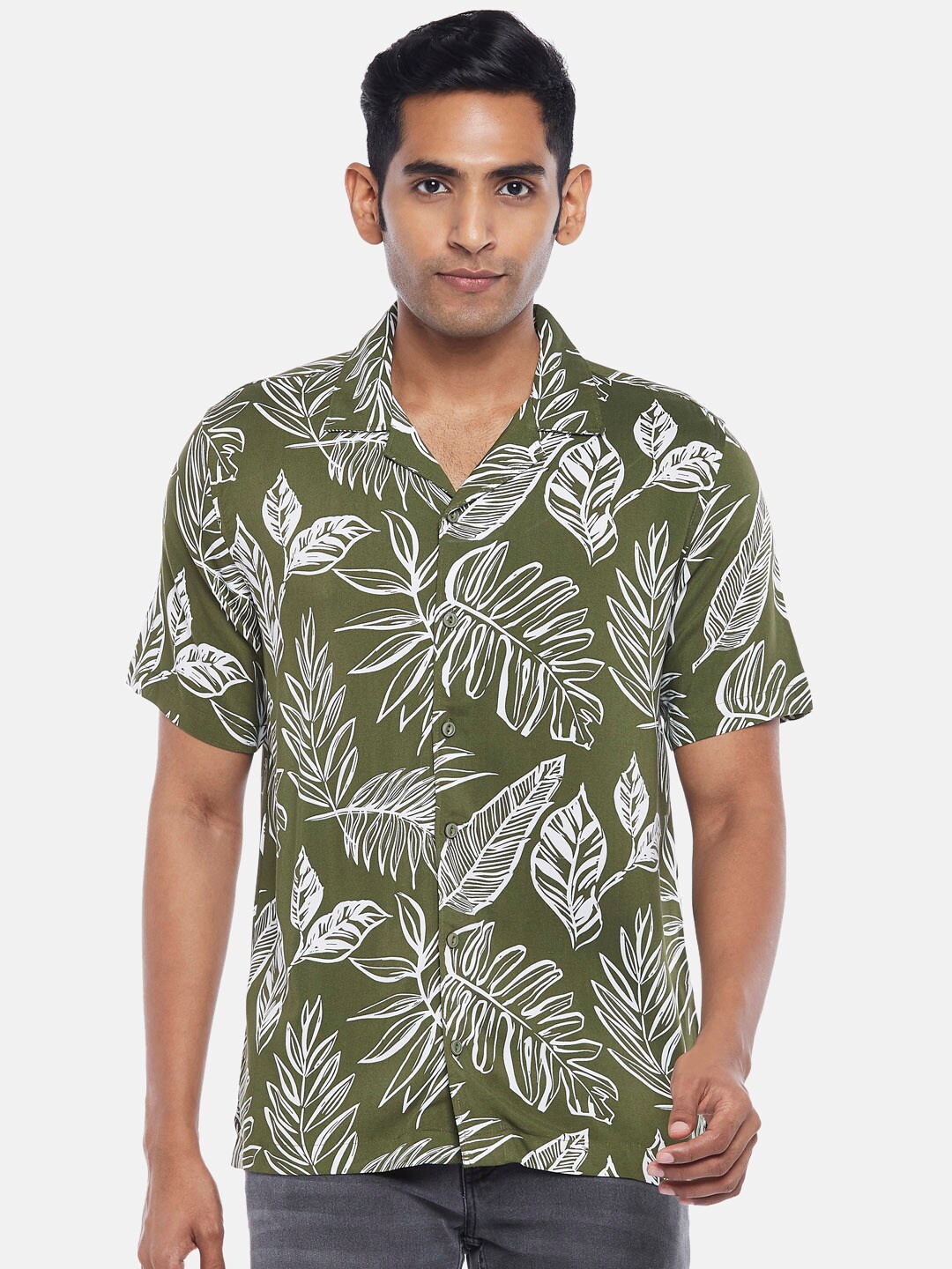 

People Men Olive Green Slim Fit Floral Printed Casual Shirt