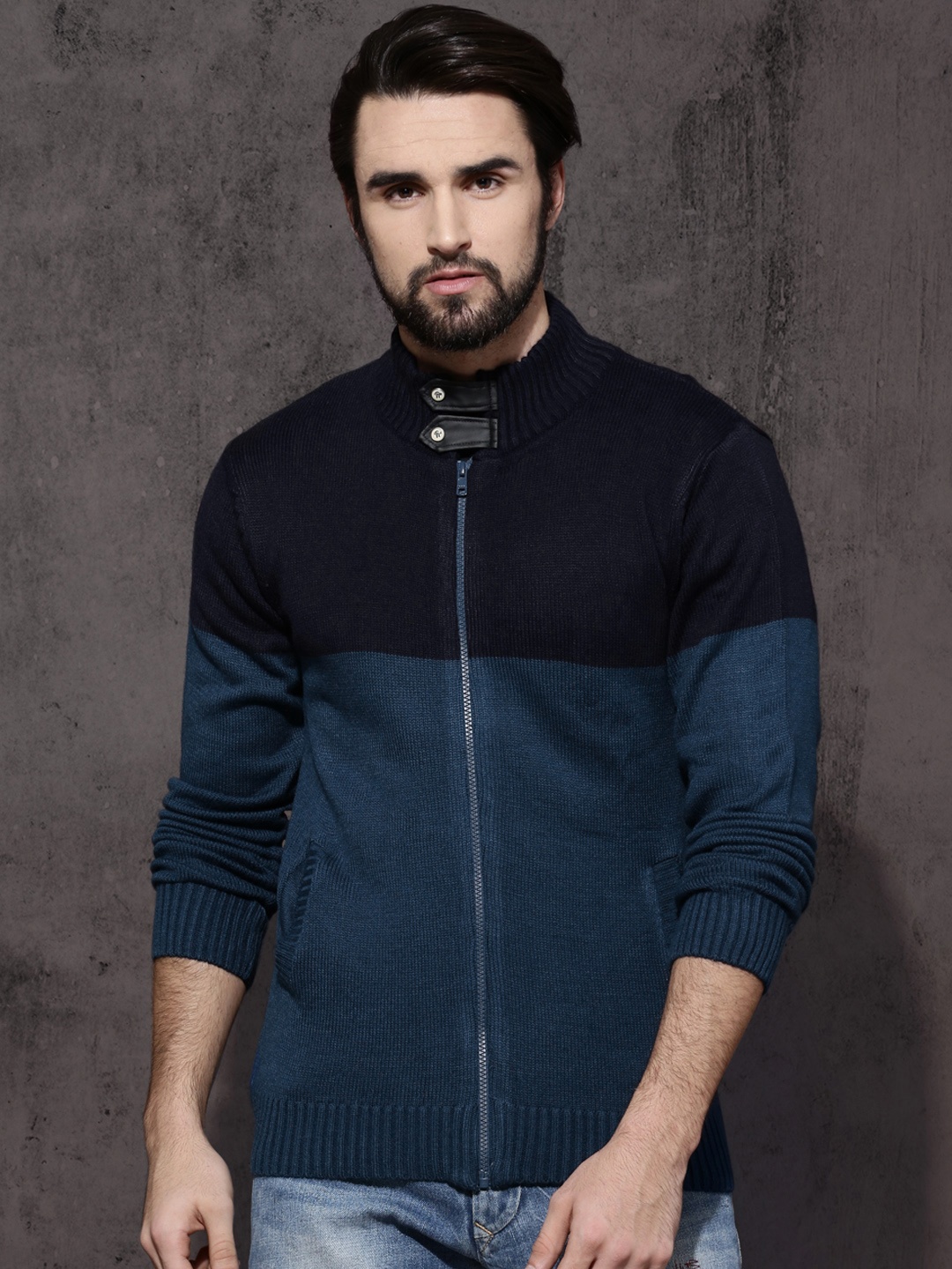 

Roadster Men Blue Colourblocked Sweater