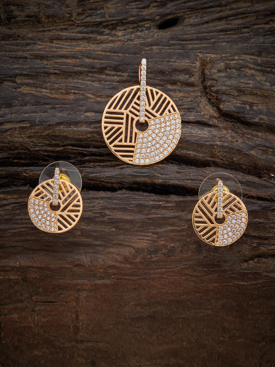

Kushal's Fashion Jewellery Women Gold-Plated & White Cubic Zirconia Pendant With Earrings