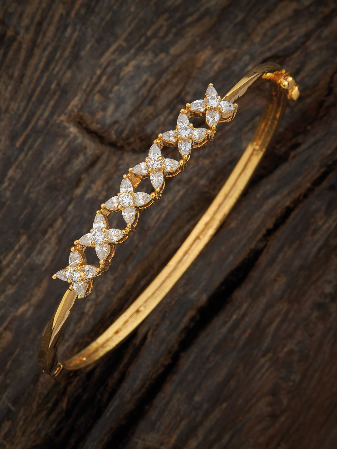 

Kushal's Fashion Jewellery Women Gold-Plated & White Kada Bracelet