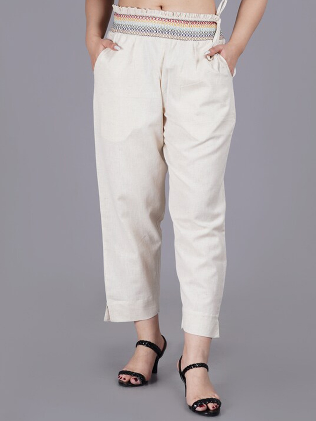 

SUMAVI-FASHION Women Off White Trousers