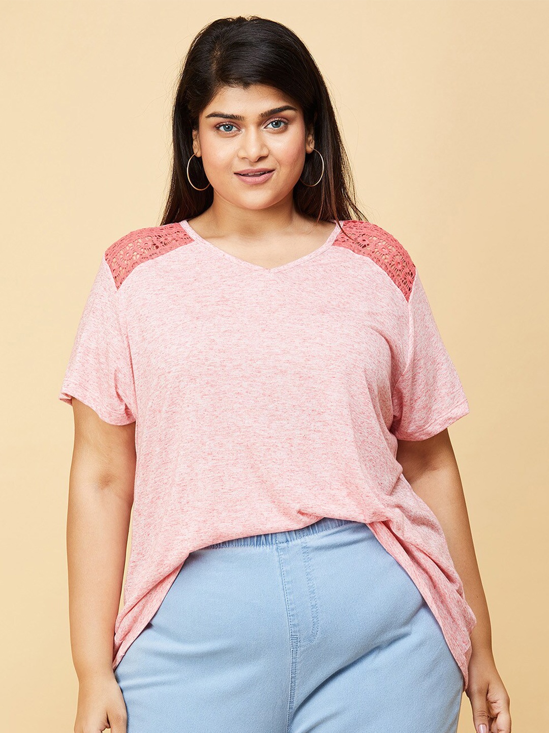 

max Women Plus Size Coral V-Neck T-shirt