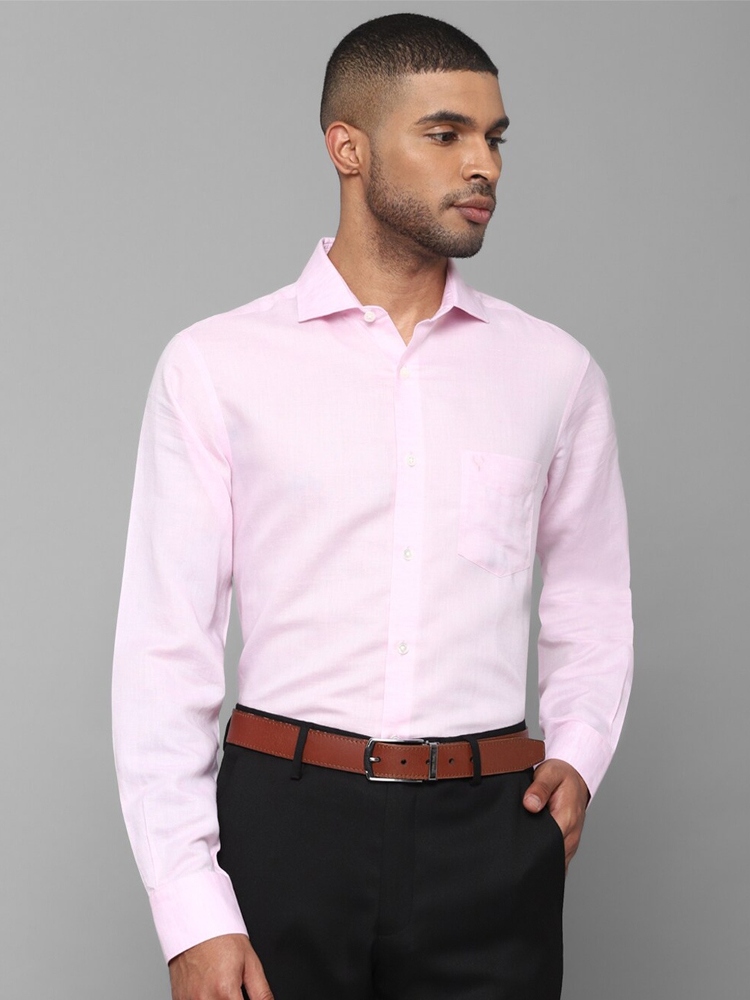 

Allen Solly Men Pink Solid Slim Fit Formal Shirt