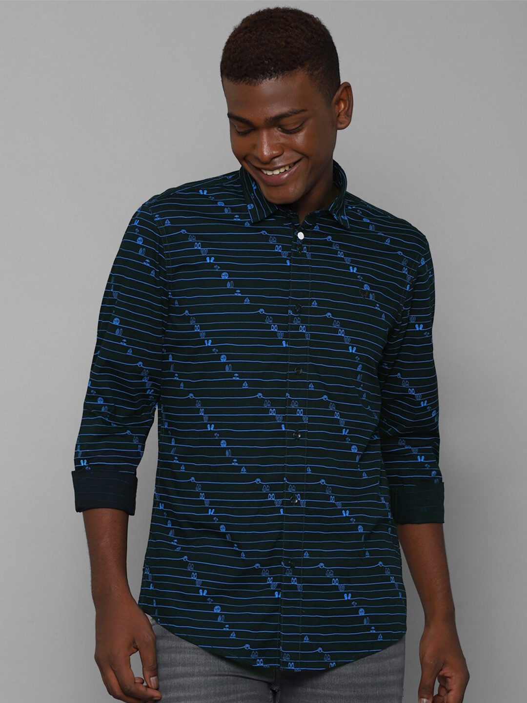 

Allen Solly Sport Men Navy Blue Horizontal Stripes Striped Casual Shirt