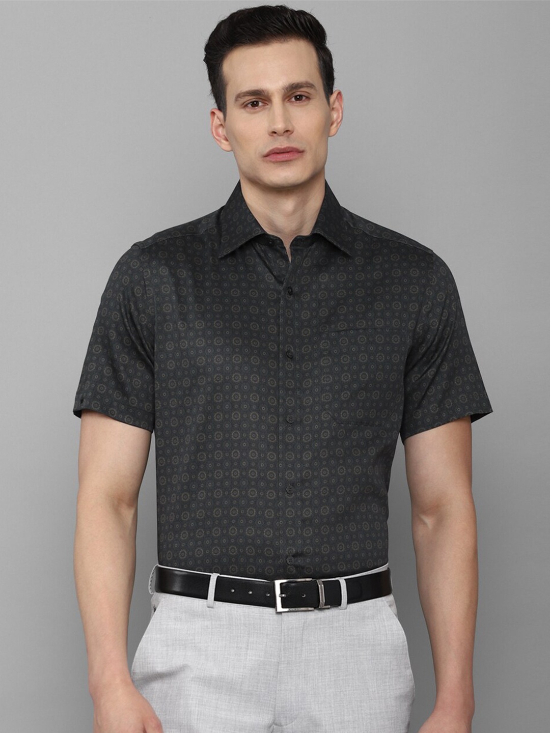 

Louis Philippe Men Grey Printed Pure Cotton Formal Shirt