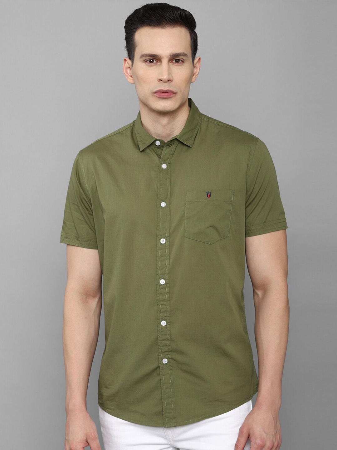 

Louis Philippe Jeans Men Olive Green Slim Fit Pure Cotton Casual Shirt