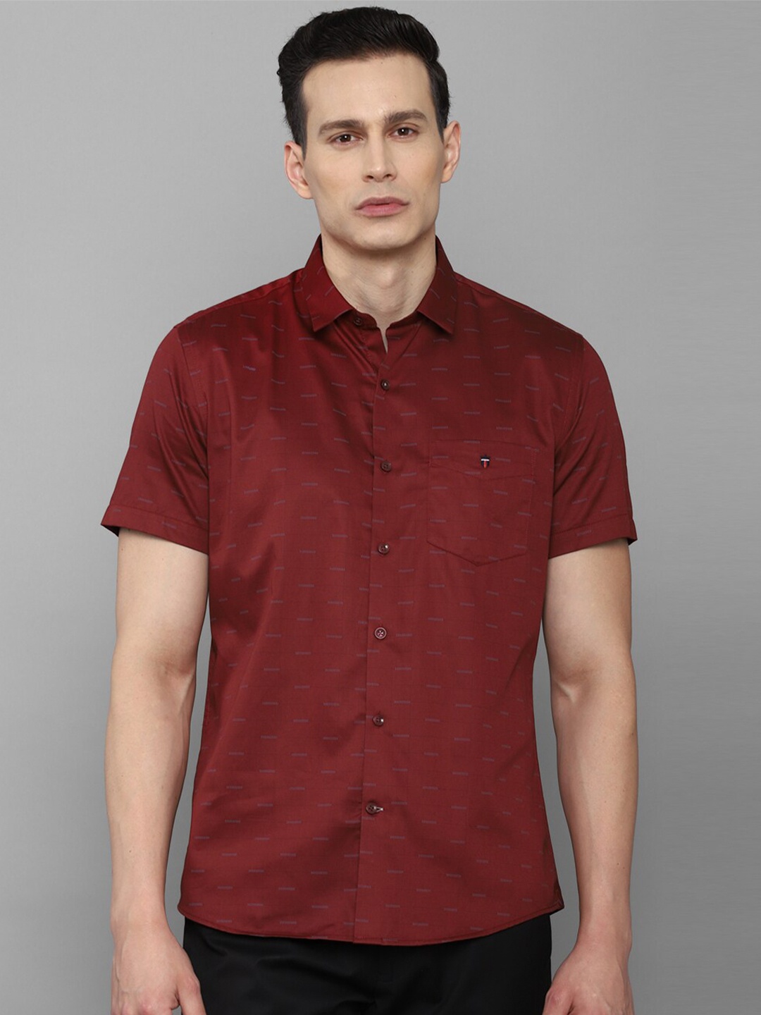 

Louis Philippe Sport Men Maroon Slim Fit Printed Casual Shirt