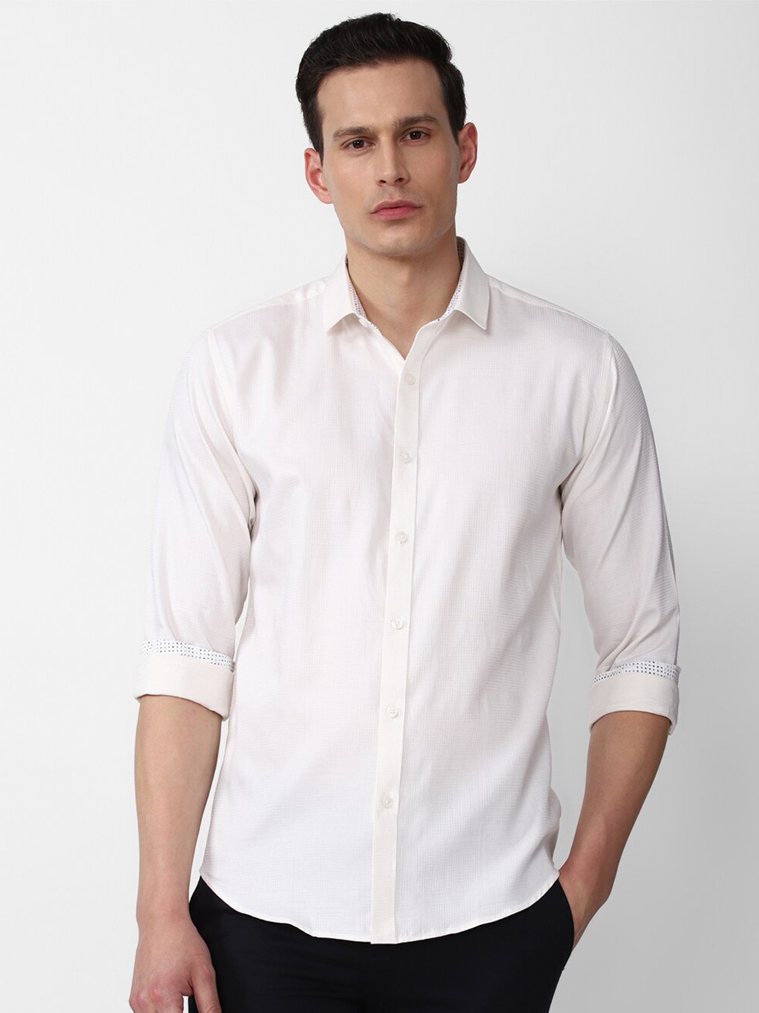 

V Dot Men Cream Slim Fit Cotton Casual Shirt