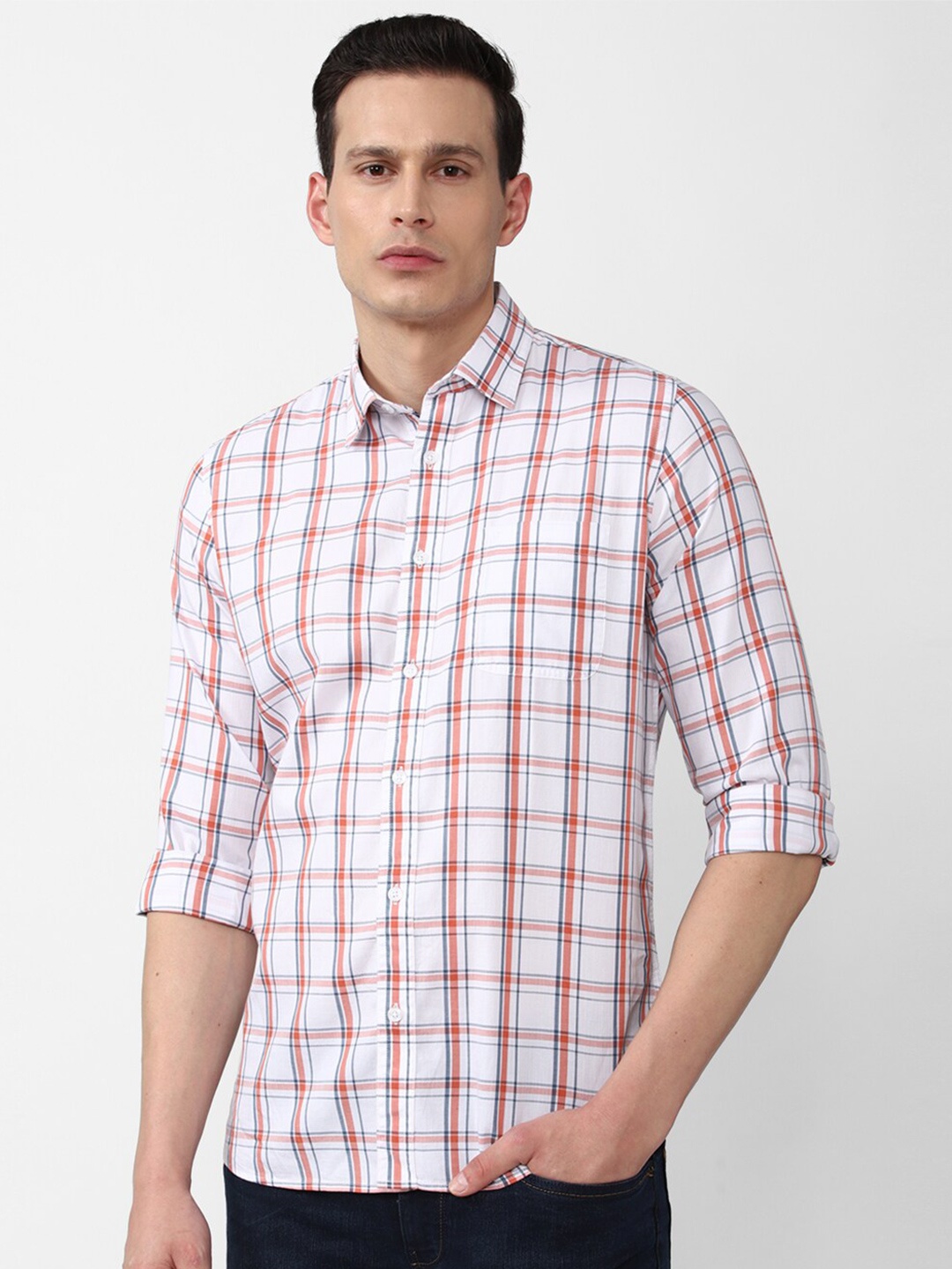 

Van Heusen Sport Men White Slim Fit Checked Casual Shirt